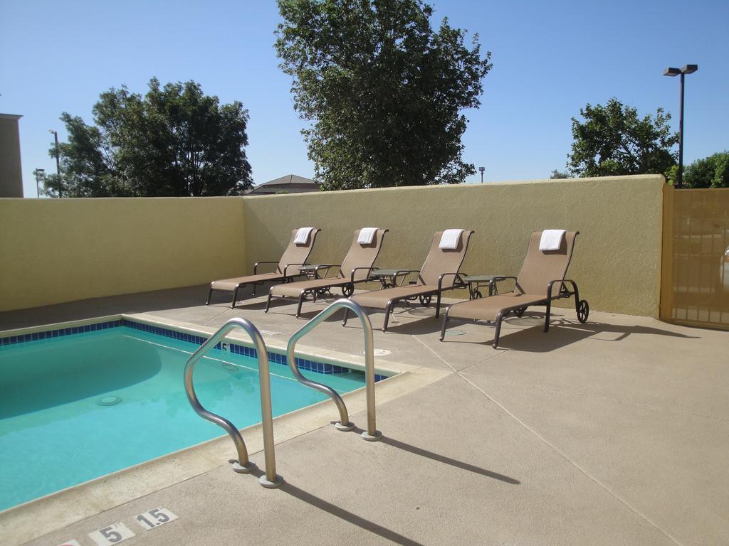 Comfort Suites Victorville-Hesperia Exterior foto